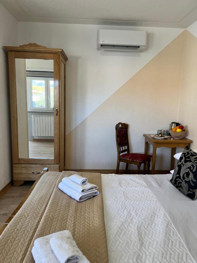 Mountain View Rooms Zadvarje Buitenkant foto